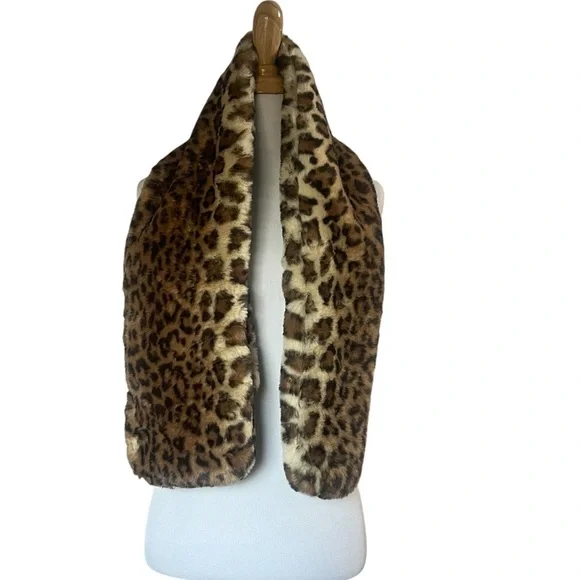 Cabi leopard print bundle up scarf
